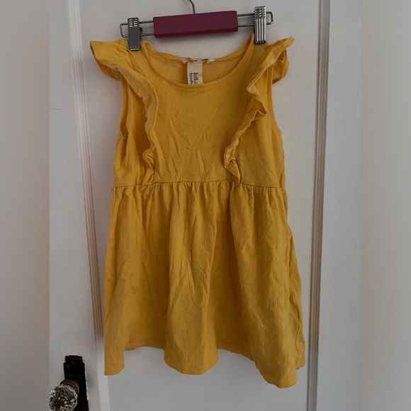 Yellow dress with ruffles - Picture 1 of 3
